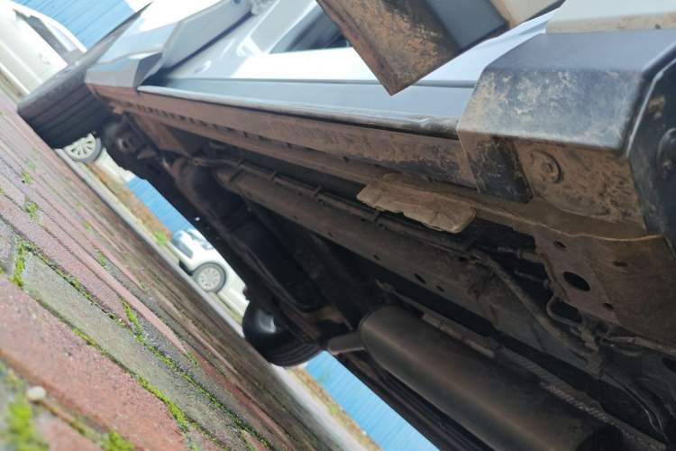 Used SAIC MAXUS G50 2023 PLUS 1.5T Happiness-Recommended Automatic Cruise Version Right Side Sill