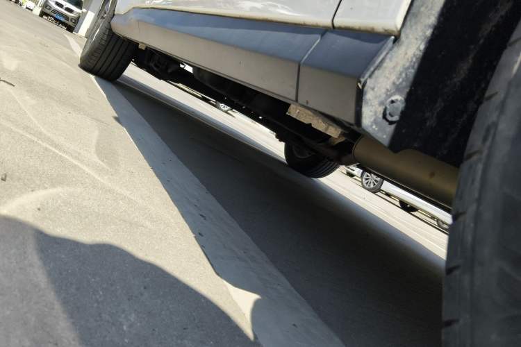 Used SAIC MAXUS G50 2023 PLUS 1.5T Happiness-Recommended Automatic Start Edition Right Side Sill
