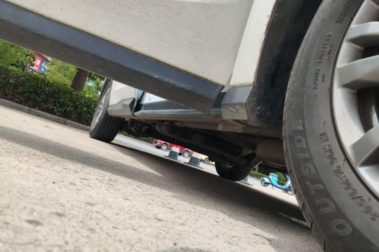 Used SAIC MAXUS G50 2023 PLUS 1.5T Happiness-Recommended Automatic Start Edition Right Side Sill