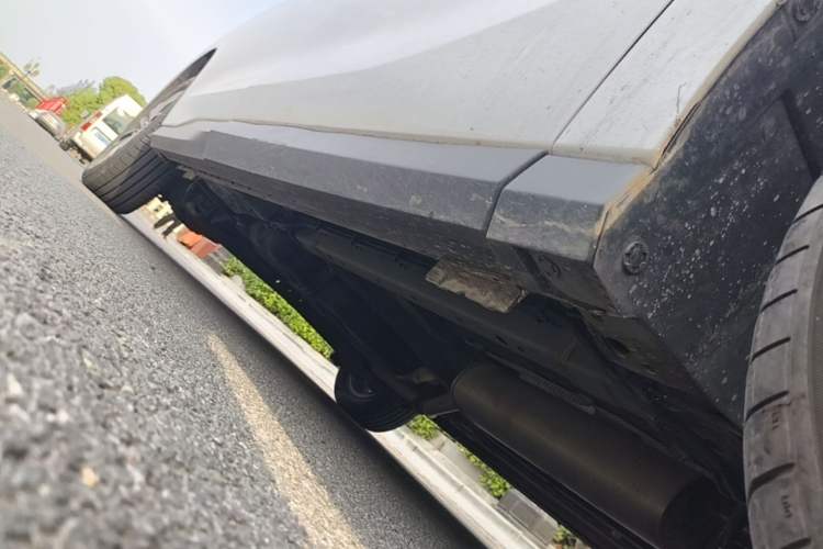 Used SAIC MAXUS G50 2023 PLUS 1.5T Happiness-Recommended Automatic Start Edition Right Side Sill