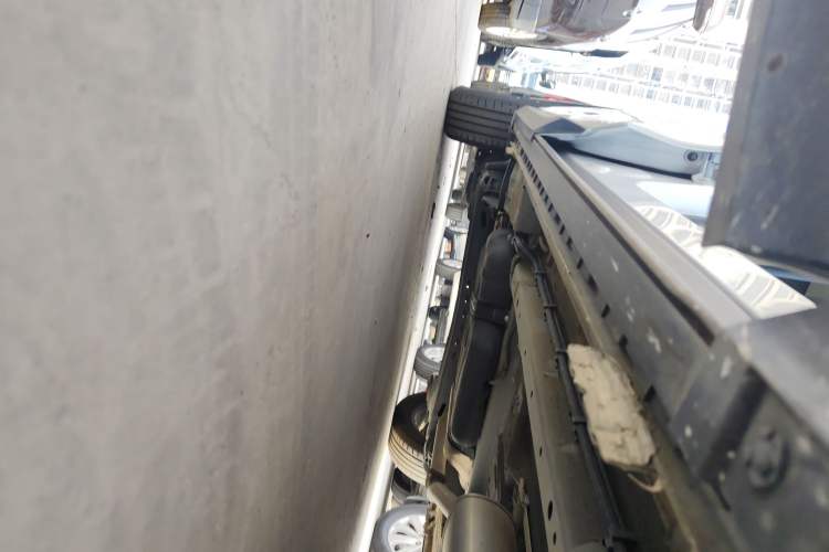Used SAIC MAXUS G50 2023 PLUS 1.5T Happiness-Recommended Automatic Start Edition Right Side Sill