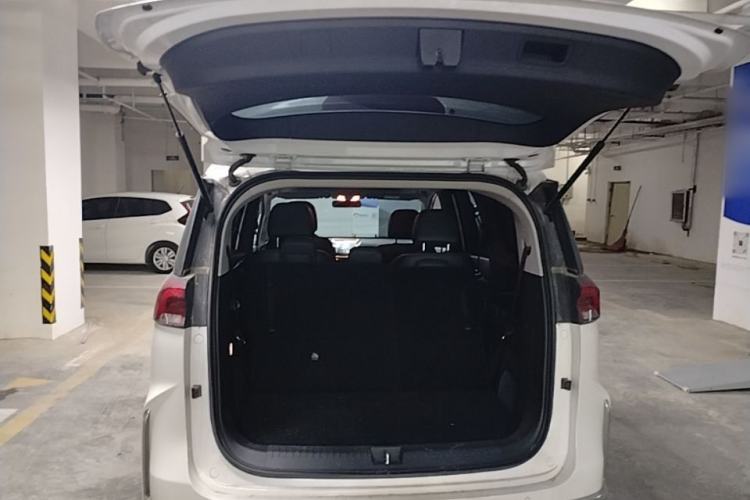 Used SAIC MAXUS G50 2023 PLUS 1.5T Happiness-Recommended Automatic Start Edition Trunk