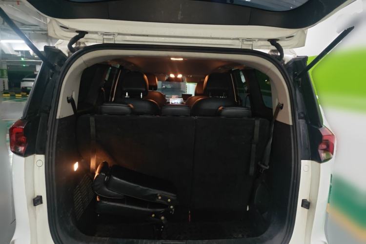Used SAIC MAXUS G50 2023 1.5T Manual Comfort B Trim Trunk