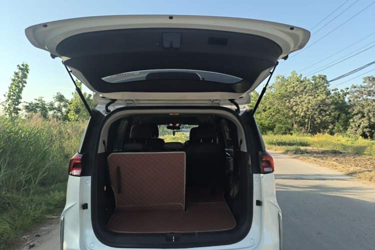 Used SAIC MAXUS G50 2023 PLUS 1.5T Happiness-Recommended Automatic Start Edition Trunk
