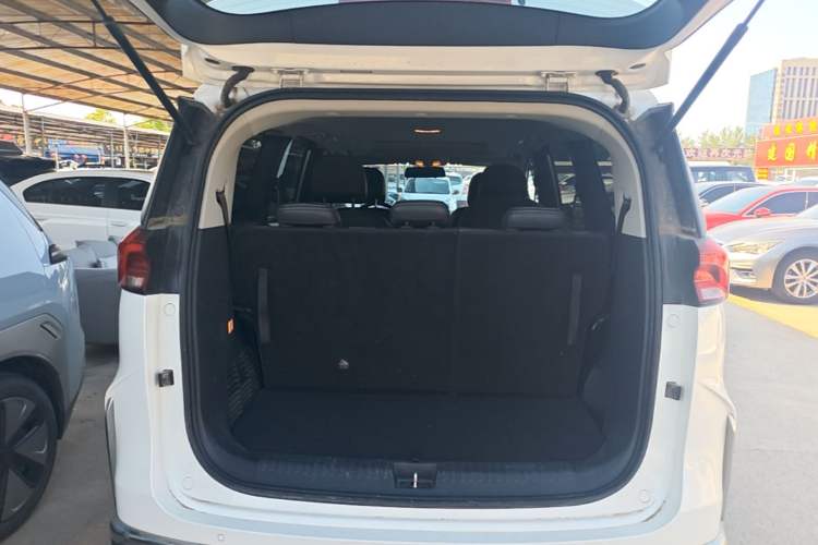 Used SAIC MAXUS G50 2023 PLUS 1.5T Happiness-Recommended Automatic Start Edition Trunk
