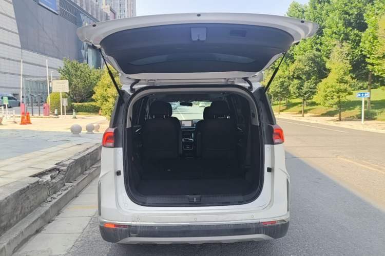 Used SAIC MAXUS G50 2023 PLUS 1.5T Happiness-Recommended Automatic Start Edition Trunk