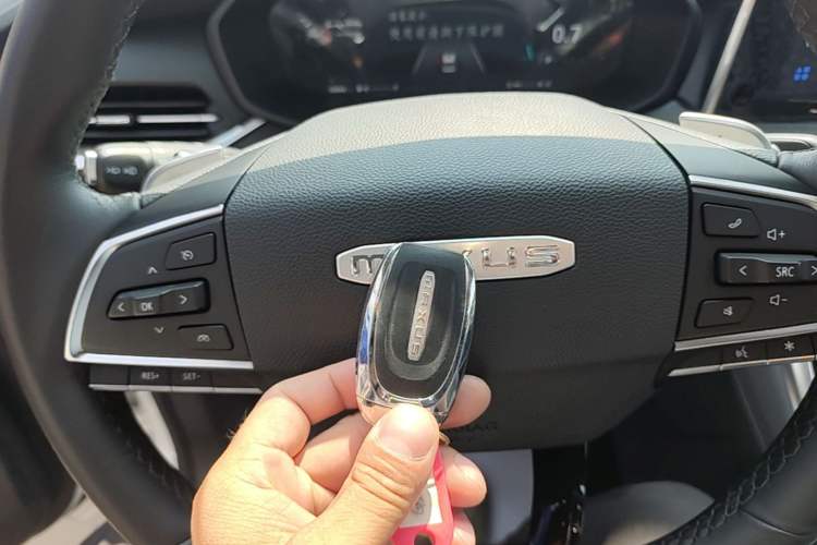 Used SAIC MAXUS G50 2023 PLUS 1.5T Happiness-Recommended Automatic Escort Edition Vehicle Key