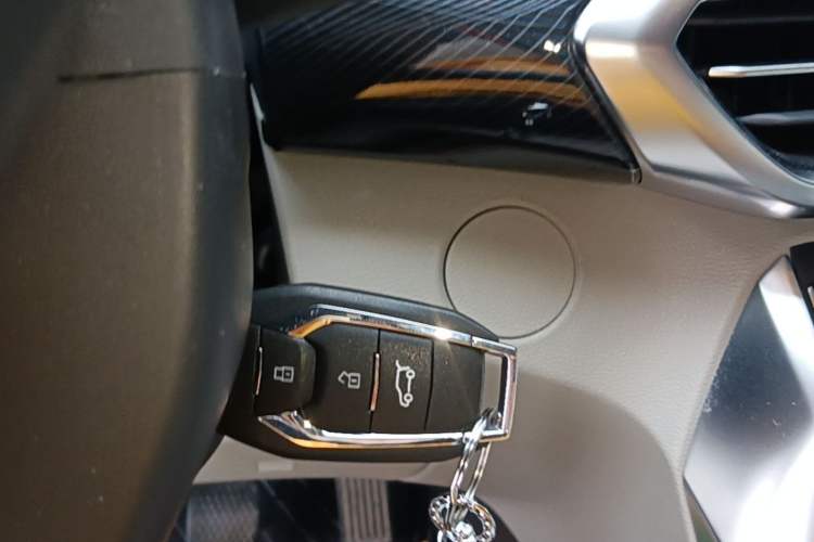 Used SAIC MAXUS G50 2023 1.5T Manual Comfort A Vehicle Key
