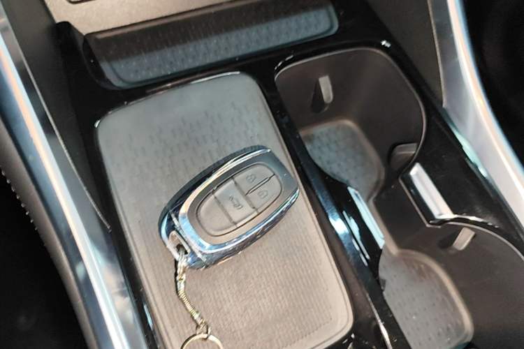 Used SAIC MAXUS G50 2023 PLUS 1.5T Happiness-Recommended Automatic Start Edition Vehicle Key