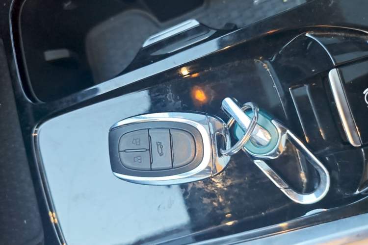 Used SAIC MAXUS G50 2023 PLUS 1.5T Happiness-Recommended Automatic Start Edition Vehicle Key