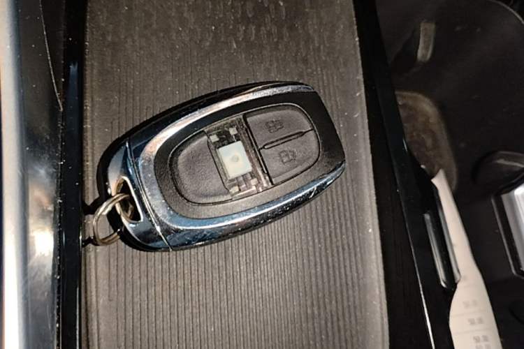 Used SAIC MAXUS G50 2023 PLUS 1.5T Happiness-Recommended Automatic Start Edition Vehicle Key