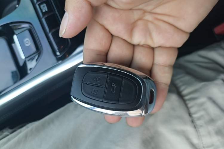 Used SAIC MAXUS G50 2023 PLUS 1.5T Happiness-Recommended Automatic Start Edition Vehicle Key