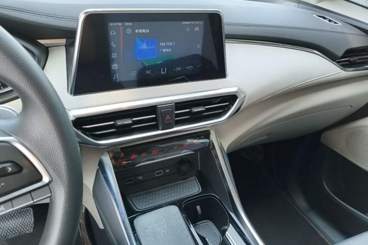 Used SAIC MAXUS G50 2024 PLUS 1.5T Happiness-Recommended Automatic Glory Edition Audio And AC Panel