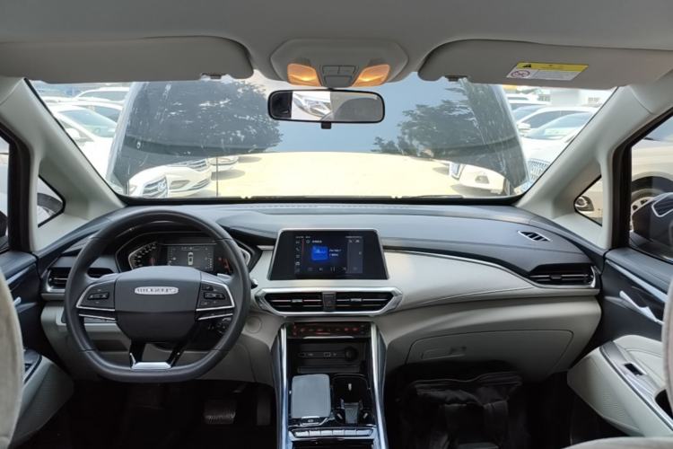 Used SAIC MAXUS G50 2024 PLUS 1.5T Happiness-Recommended Automatic Glory Edition Center Console