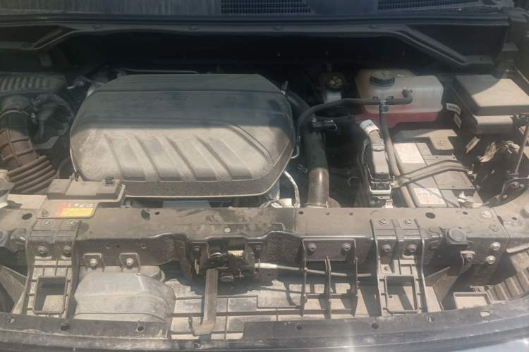 Used SAIC MAXUS G50 2024 1.5T Manual Comfort A Trim Engine Bay