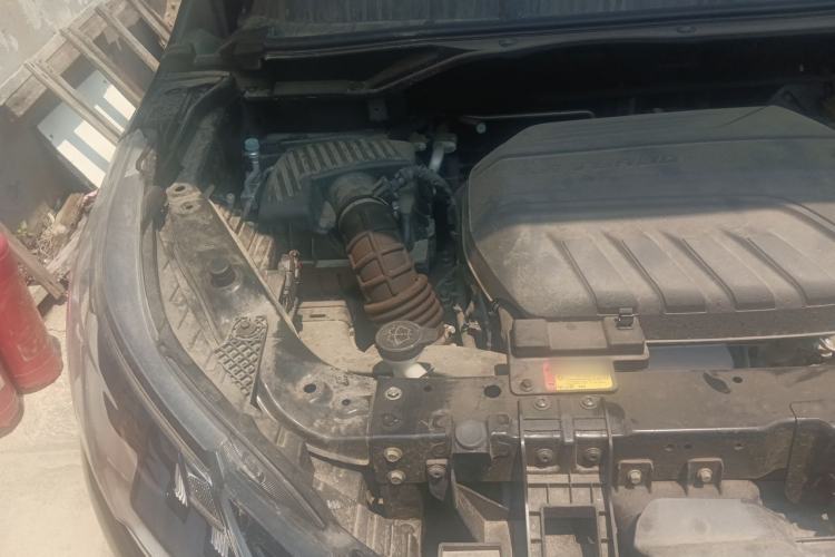Used SAIC MAXUS G50 2024 1.5T Manual Comfort A Trim Engine Bay Right