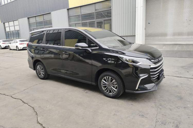Used SAIC MAXUS G50 2024 1.5T Manual Comfort A Trim Exterior 2