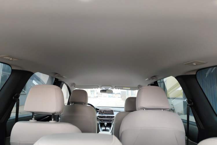 Used SAIC MAXUS G50 2024 1.5T Manual Comfort A Trim Headliner