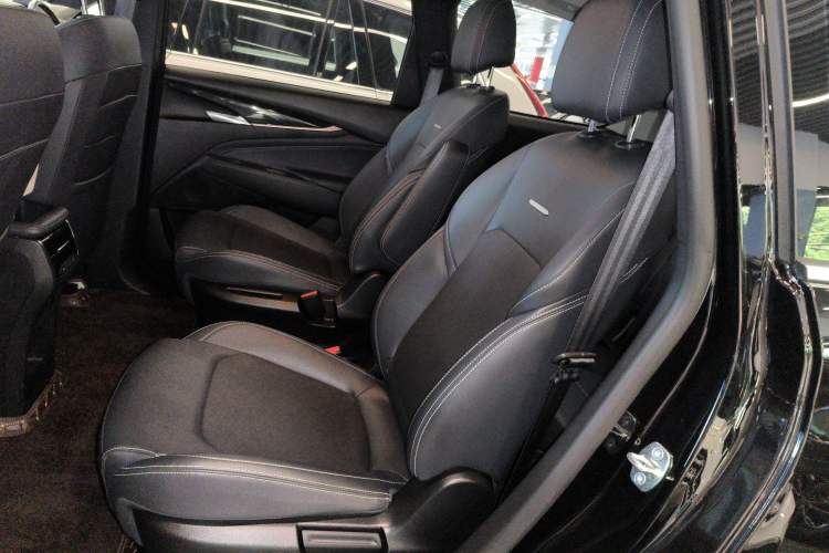 Used SAIC MAXUS G50 2024 Facelift PLUS 1.5T Happiness-Recommended Automatic Start-Up Version Left Rear Seat