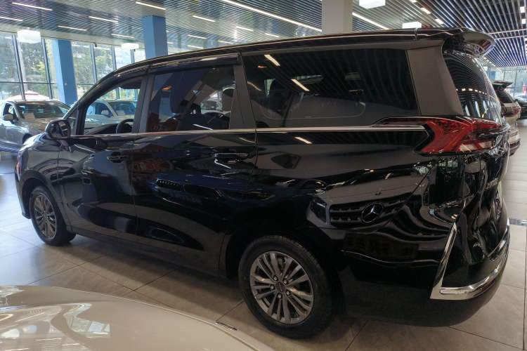 Used SAIC MAXUS G50 2024 Facelift PLUS 1.5T Happiness-Recommended Automatic Start-Up Version Left Side