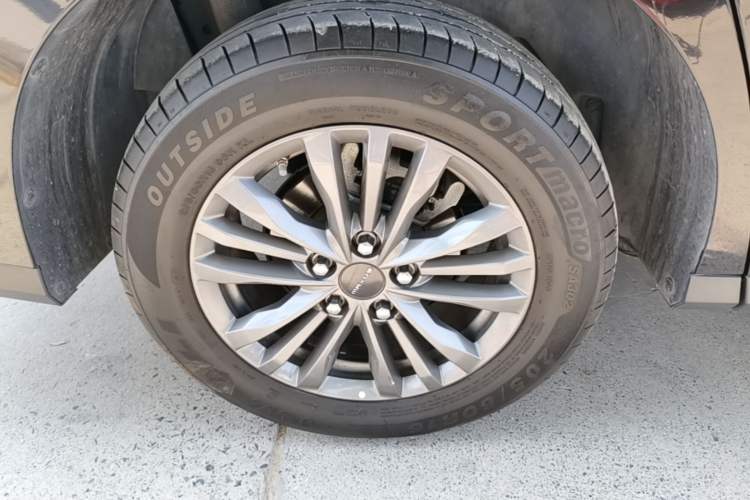 Used SAIC MAXUS G50 2024 PLUS 1.5T Happiness-Recommended Automatic Glory Edition Right Rear Wheel Hub