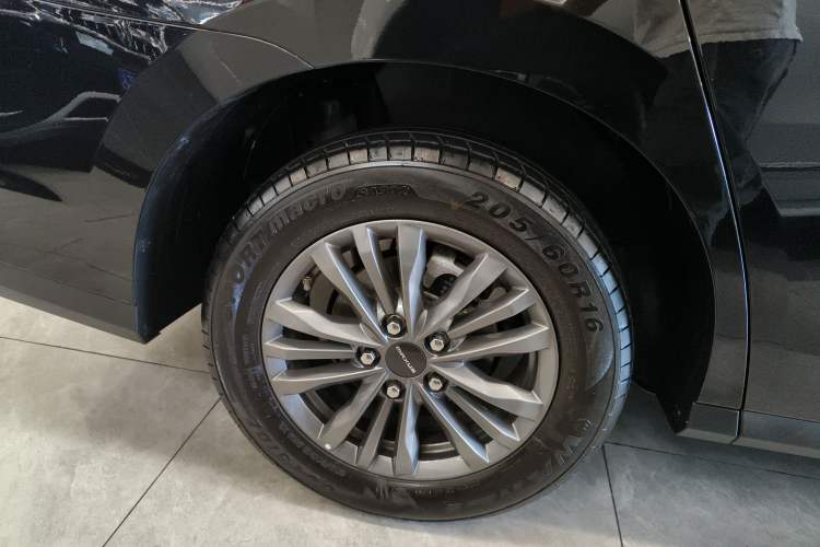 Used SAIC MAXUS G50 2024 Facelift PLUS 1.5T Happiness-Recommended Automatic Start-Up Version Right Rear Wheel Hub