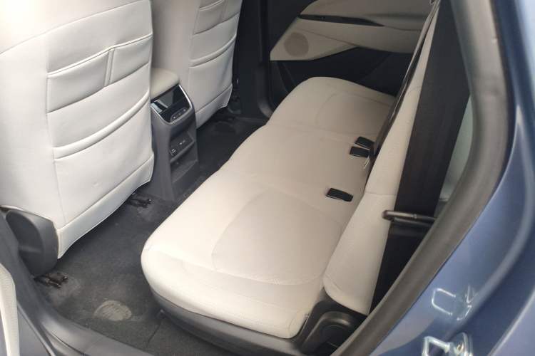 Used SAIC MAXUS G50 2024 1.5T Manual Comfort A Trim Interior 4