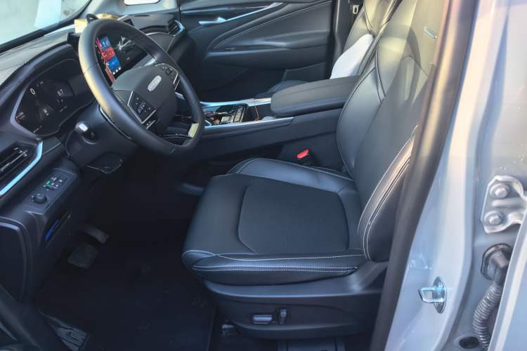 Used SAIC MAXUS G50 2024 PLUS 1.5T Happiness-Recommended Automatic Cruise Version Left Front Seat