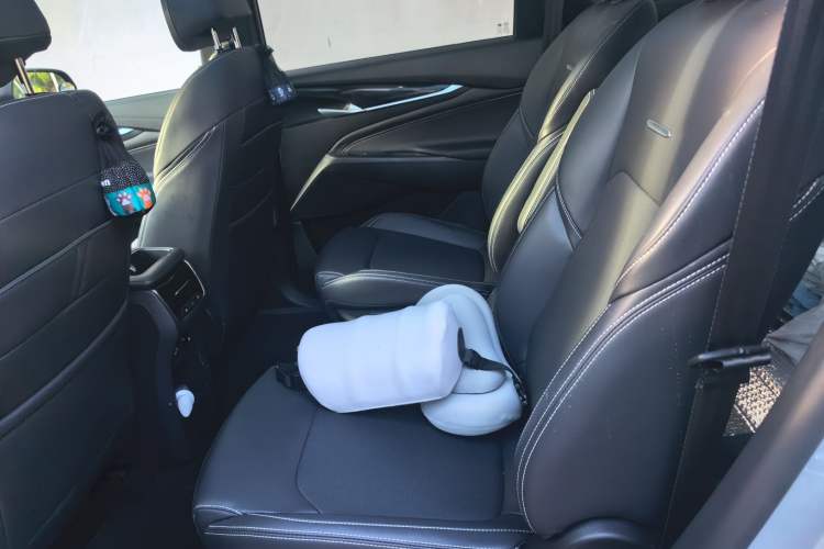 Used SAIC MAXUS G50 2024 PLUS 1.5T Happiness-Recommended Automatic Cruise Version Left Rear Seat