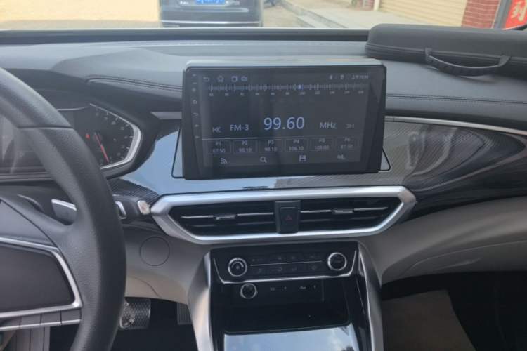 Used SAIC MAXUS G50 2024 PLUS 1.5T Happiness-Recommended Automatic Glory Edition Audio And AC Panel