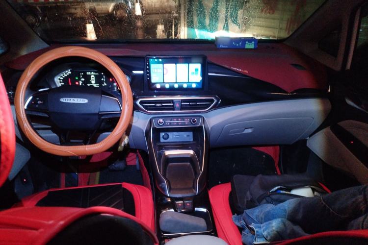 Used SAIC MAXUS G50 2024 PLUS 1.5T Happiness-Recommended Automatic Glory Edition Center Console