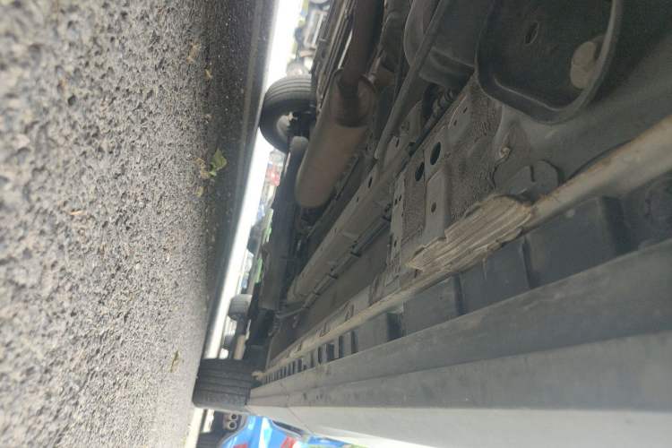 Used SAIC MAXUS G50 2024 1.5T Manual Comfort A Trim Chassis Rear Right