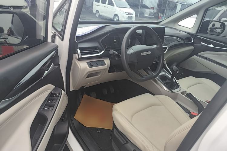 Used SAIC MAXUS G50 2024 1.5T Manual Comfort A Trim Driver Seat