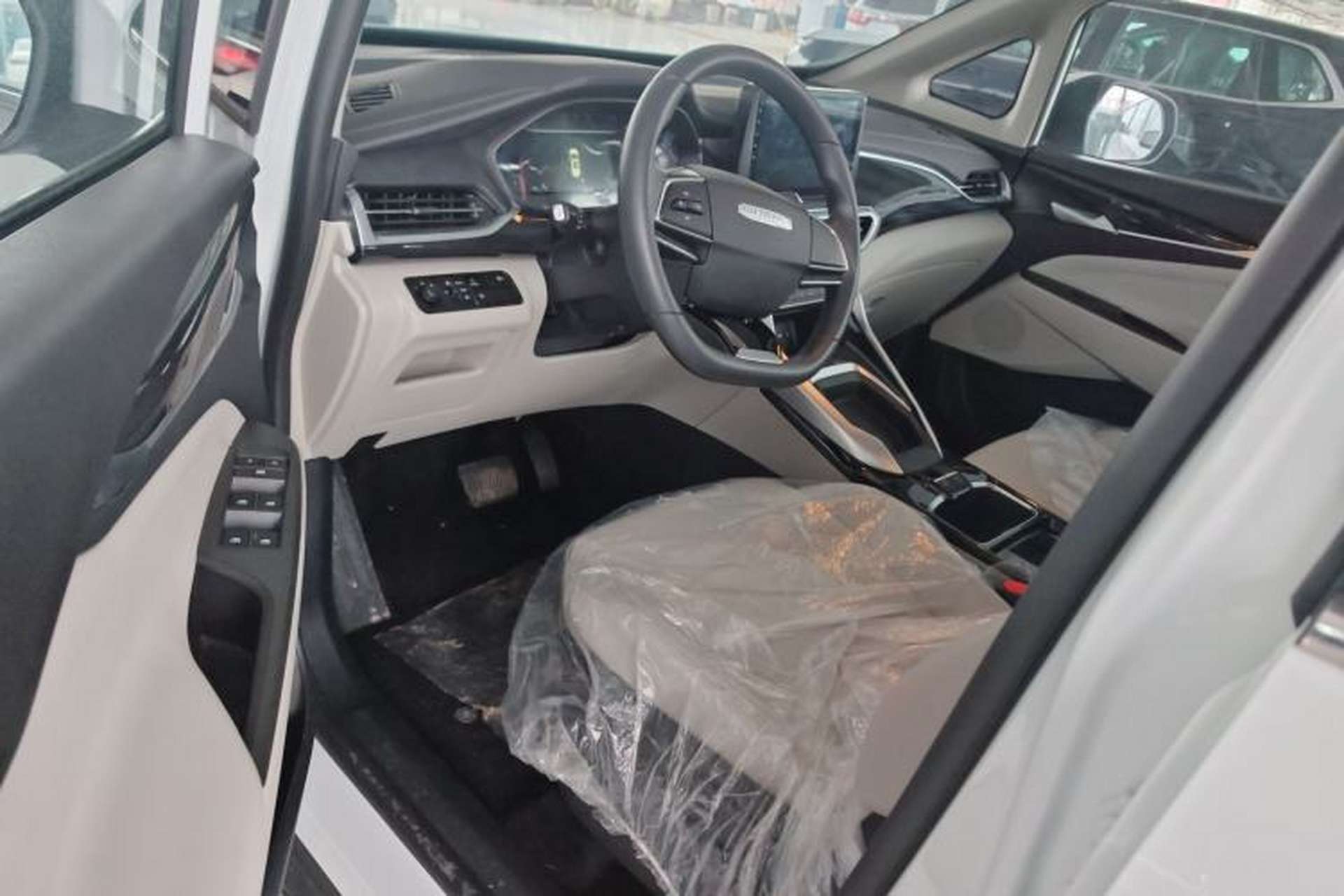 Used SAIC MAXUS G50 2024 PLUS 1.5T Happiness-Recommended Automatic Glory Edition Driver Seat