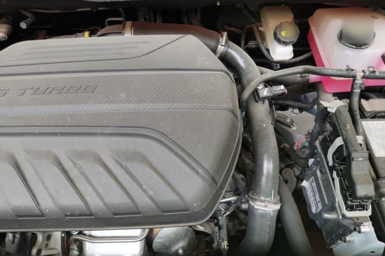 Used SAIC MAXUS G50 2024 1.5T Manual Comfort A Trim Engine Bay