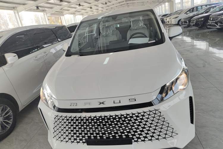 Used SAIC MAXUS G50 2024 PLUS 1.5T Happiness-Recommended Automatic Glory Edition Exterior 1