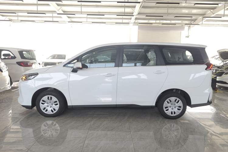 Used SAIC MAXUS G50 2024 PLUS 1.5T Happiness-Recommended Automatic Glory Edition Exterior 3