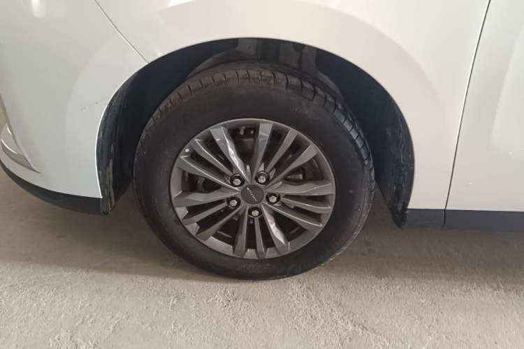 Used SAIC MAXUS G50 2024 PLUS 1.5T Happiness-Recommended Automatic Start-Up Edition Exterior 4