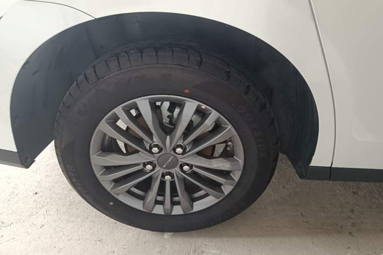 Used SAIC MAXUS G50 2024 PLUS 1.5T Happiness-Recommended Automatic Start-Up Edition Exterior 5