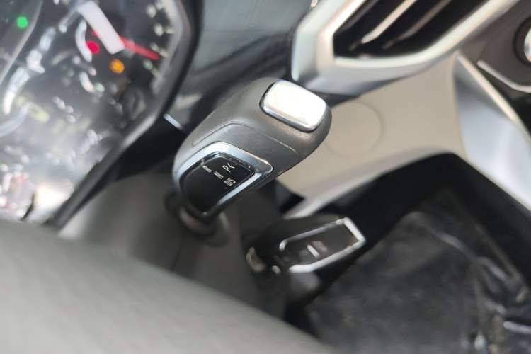 Used SAIC MAXUS G50 2024 PLUS 1.5T Happiness-Recommended Automatic Glory Edition Gear Lever