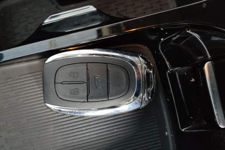 Used SAIC MAXUS G50 2024 PLUS 1.5T Happiness-Recommended Automatic Start-Up Edition Interior 1