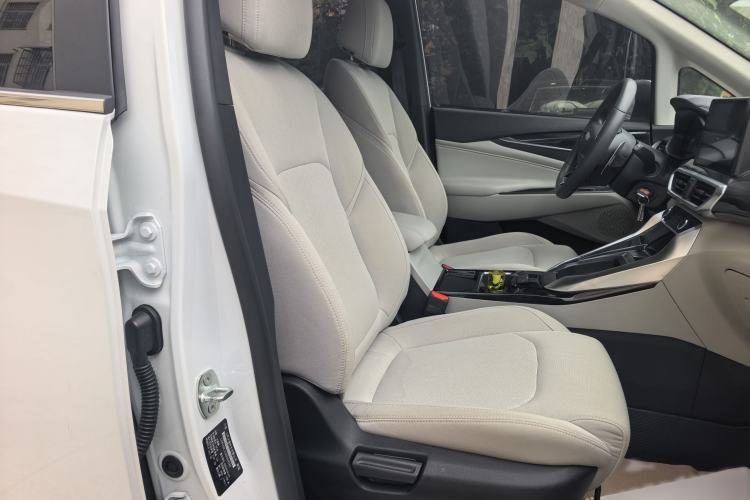 Used SAIC MAXUS G50 2024 PLUS 1.5T Happiness-Recommended Automatic Glory Edition Interior 6