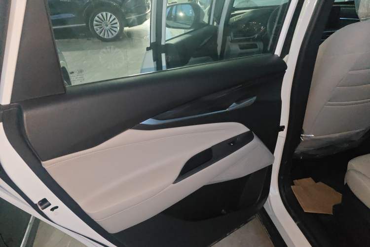 Used SAIC MAXUS G50 2024 PLUS 1.5T Happiness-Recommended Automatic Glory Edition Interior 8