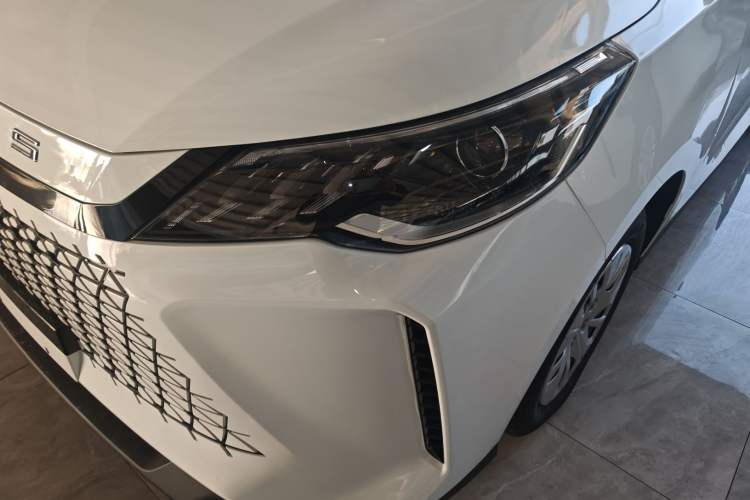 Used SAIC MAXUS G50 2024 PLUS 1.5T Happiness-Recommended Automatic Glory Edition Left Front Headlight