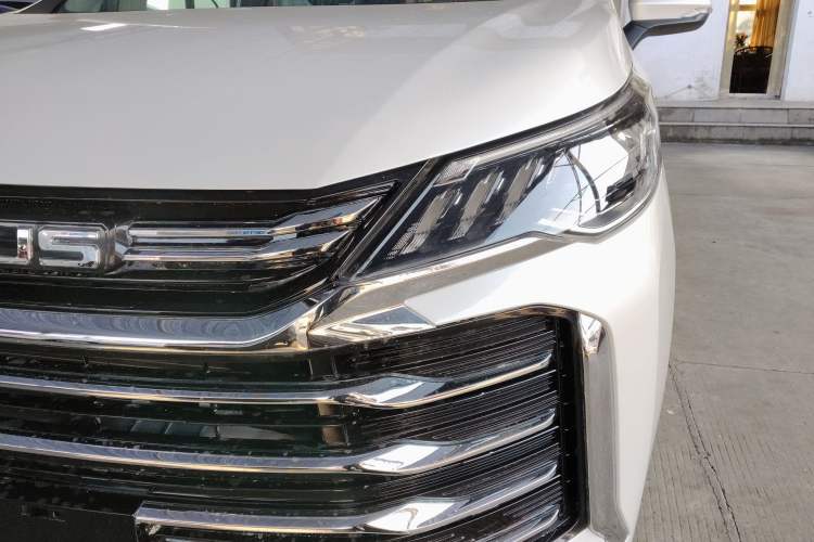 Used SAIC MAXUS G50 2024 PLUS 1.5T Happiness-Recommended Automatic Start-Up Edition Left Front Headlight