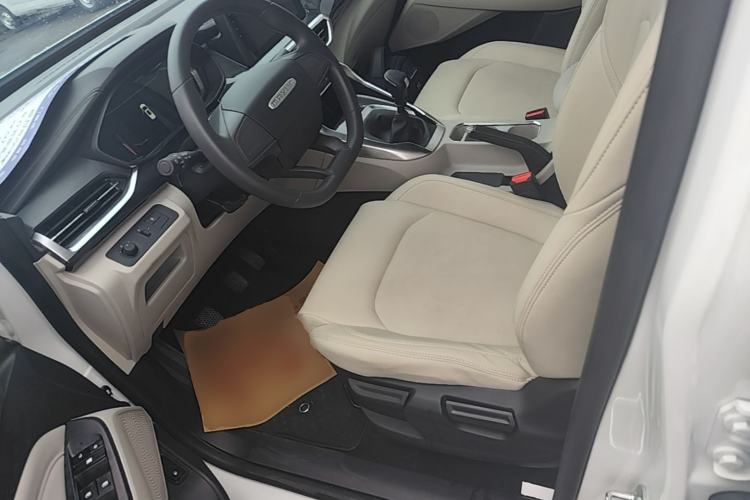 Used SAIC MAXUS G50 2024 1.5T Manual Comfort A Trim Left Front Seat