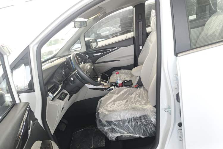Used SAIC MAXUS G50 2024 PLUS 1.5T Happiness-Recommended Automatic Glory Edition Left Front Seat