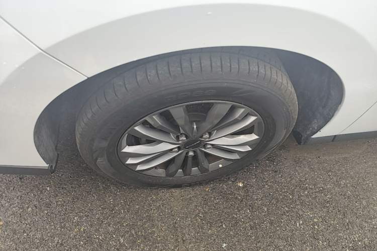 Used SAIC MAXUS G50 2024 1.5T Manual Comfort A Trim Left Front Wheel Hub