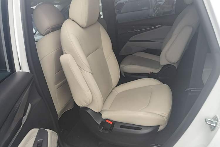 Used SAIC MAXUS G50 2024 1.5T Manual Comfort A Trim Left Rear Seat