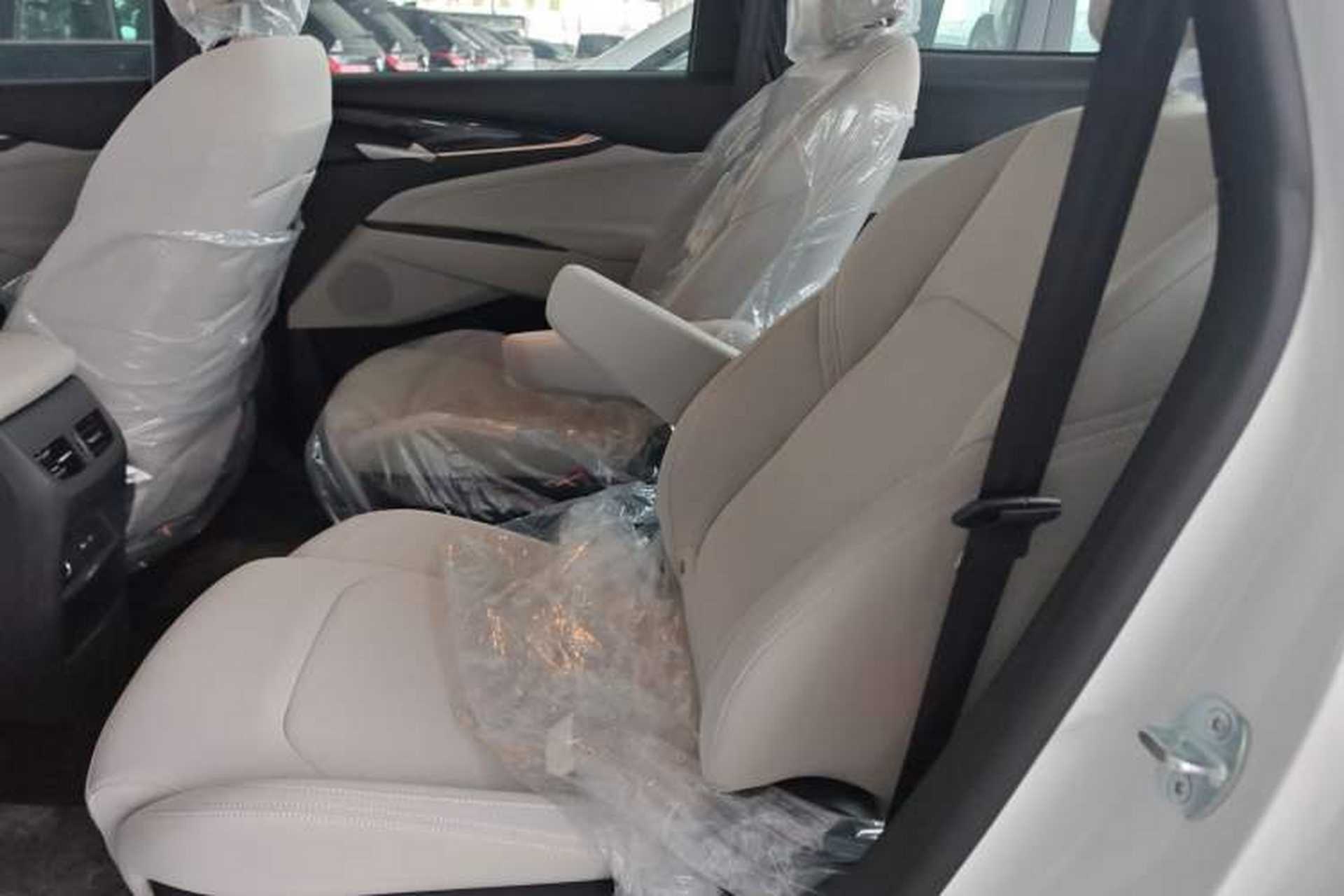 Used SAIC MAXUS G50 2024 PLUS 1.5T Happiness-Recommended Automatic Glory Edition Left Rear Seat